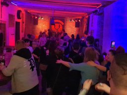 pxl_20230311_211953039